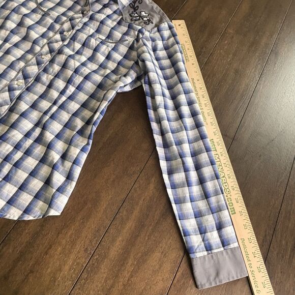 Roper Embroidered Western Top Women Size Medium Blue Plaid Pearl Snap - Picture 6 of 9